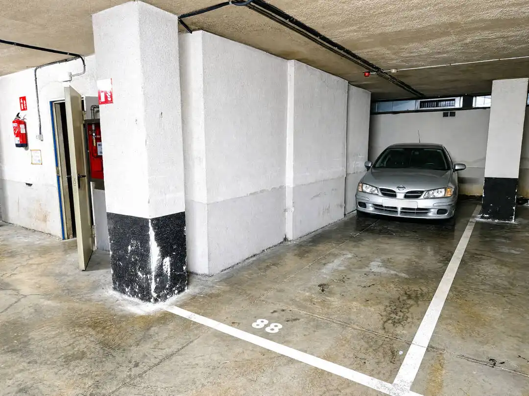Parkplatz von Wohnung zum Verkauf in Santurtzi  mit Heizung, Abstellraum und Alarm