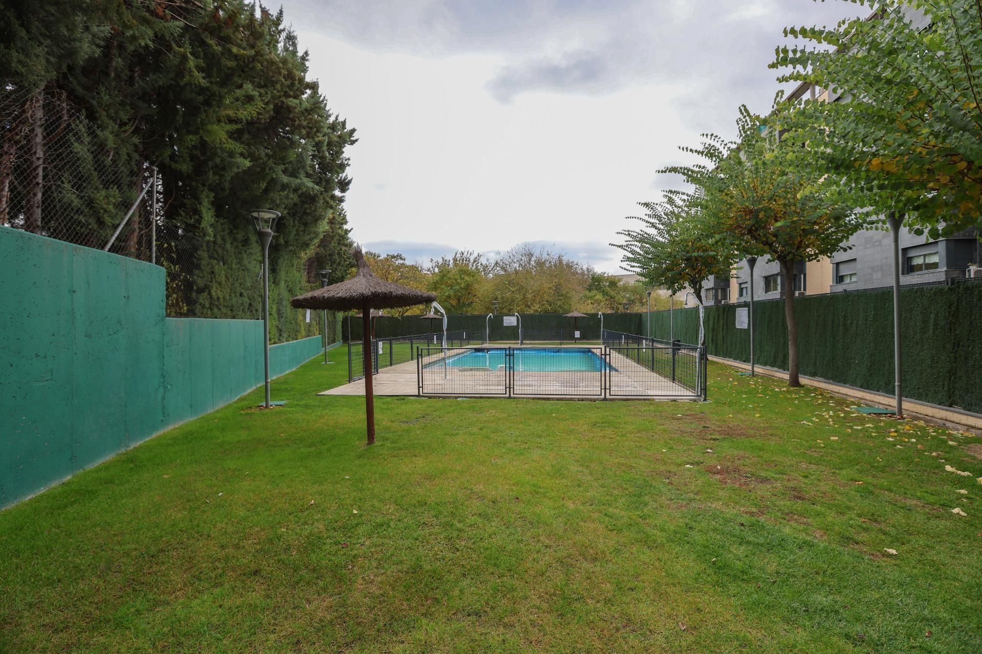 Flat for sale in Hispanoamérica - Comunidades