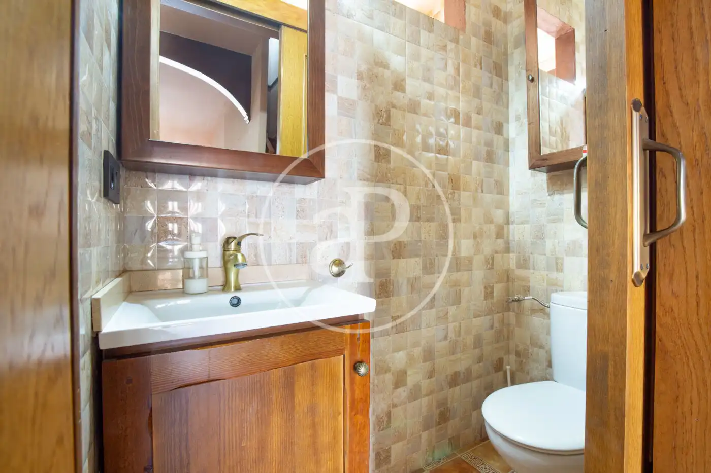 Baño de Casa adosada en venta en Benicasim / Benicàssim con Aire acondicionado, Calefacción y Jardín privado