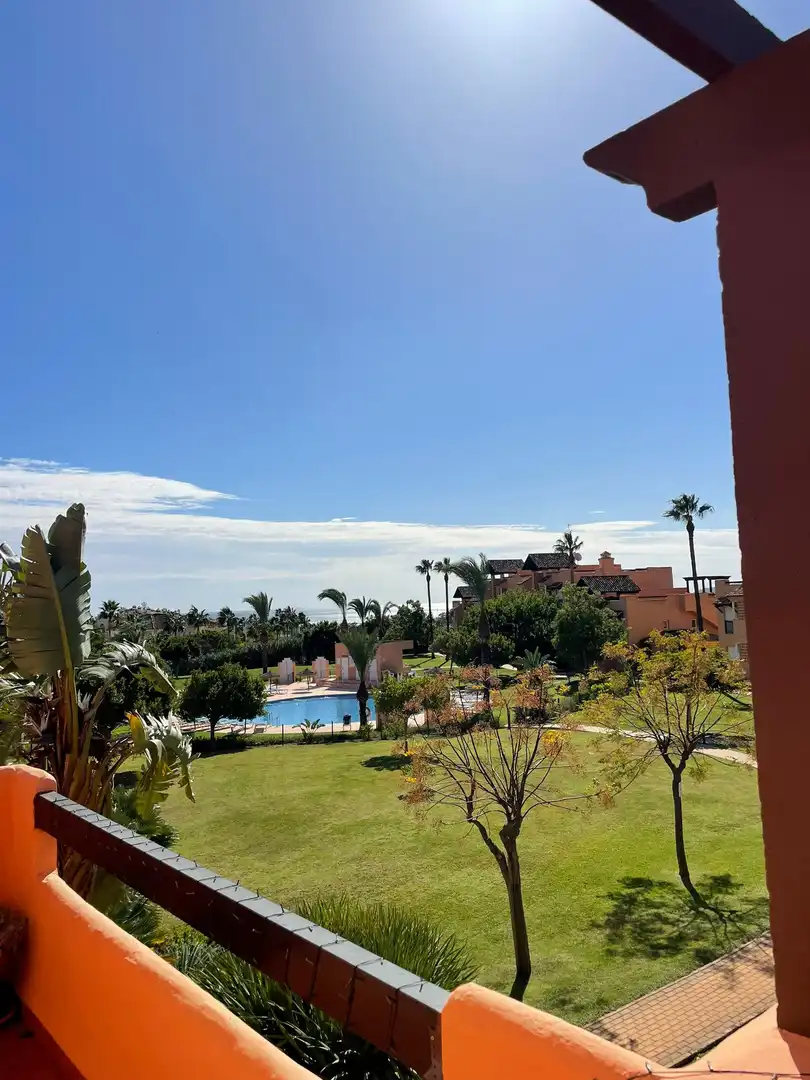 Àtic amb piscina en venda a Marina de Casares, imagen 3