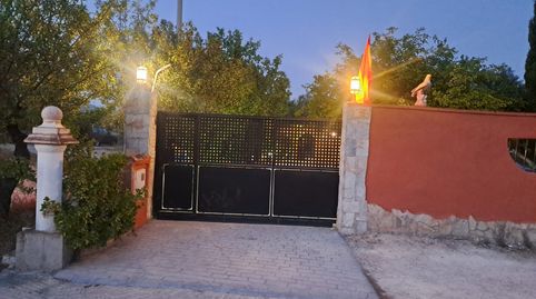 Casa Rustica con jardin y huerto con parcela de 3.000 m2 en Castalla