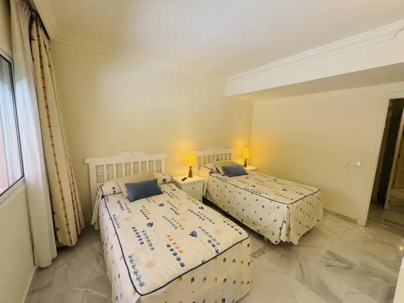 Apartamento con terraza en venta en Nueva Andalucía, imagen 9