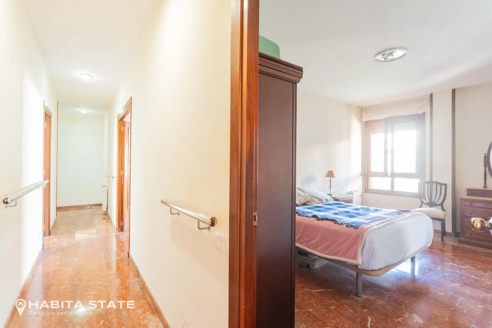 Bedroom of Flat for sale in Almería  with Air Conditioner, Heating and Oven