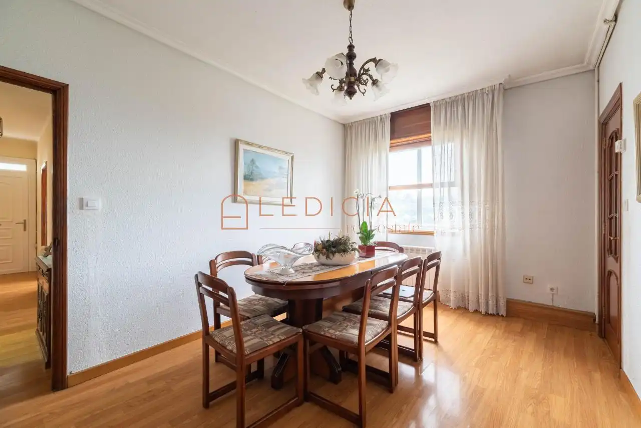 Dining room of Houses for sale in Vigo   with Heating, Terrace and Storage room