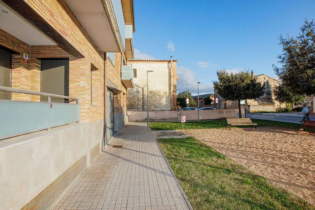 Garaje en venta en Av Alt Empordà, Bàscara