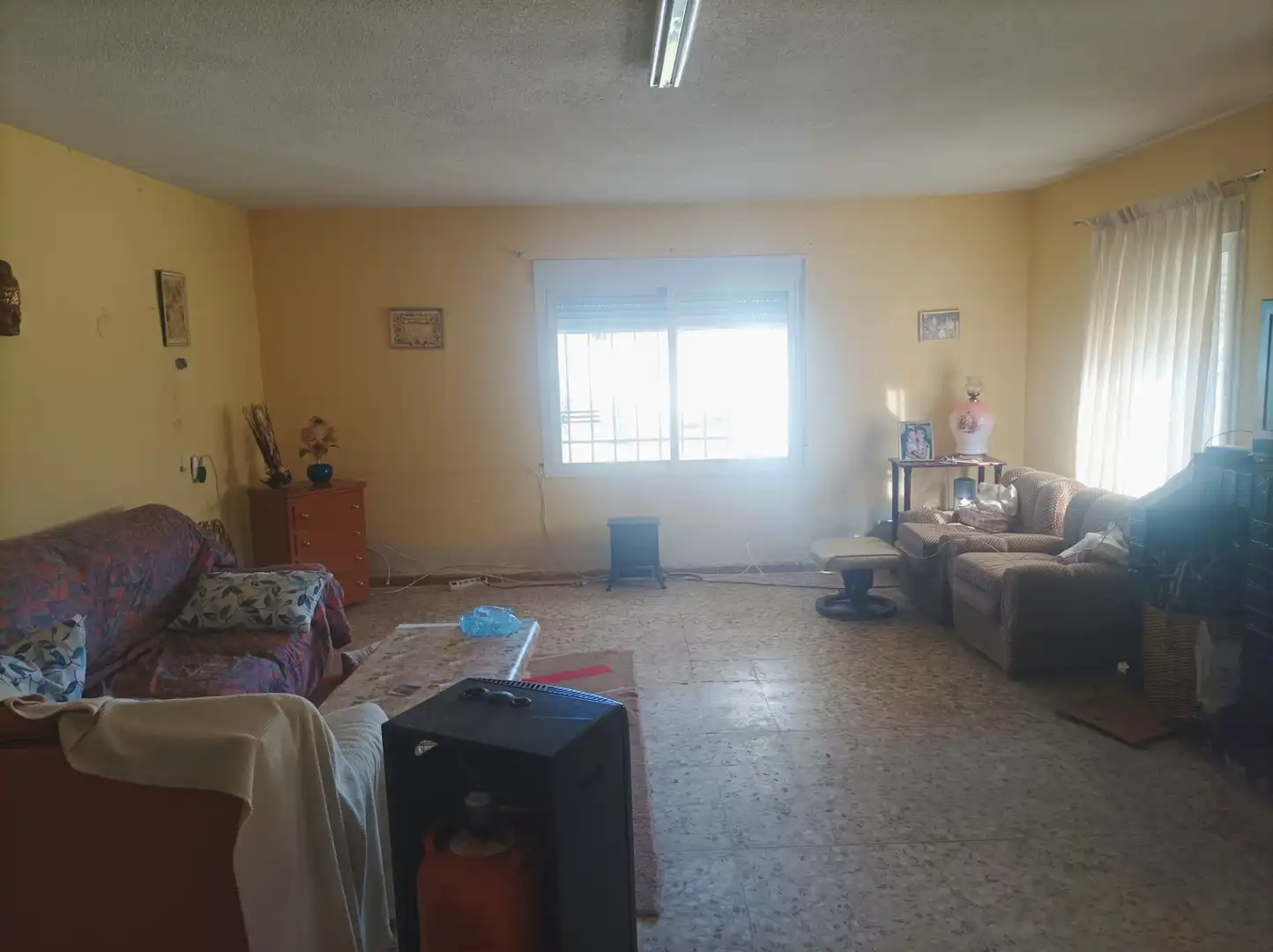 Sala de estar de Casa o chalet en venta en Escalona con Calefacción, Piscina y Amueblado