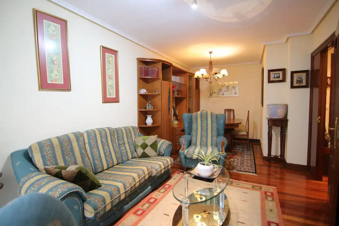 Appartamento con balcone in affitto a Larrea - San Juan de Dios - Peñota, imagen 3