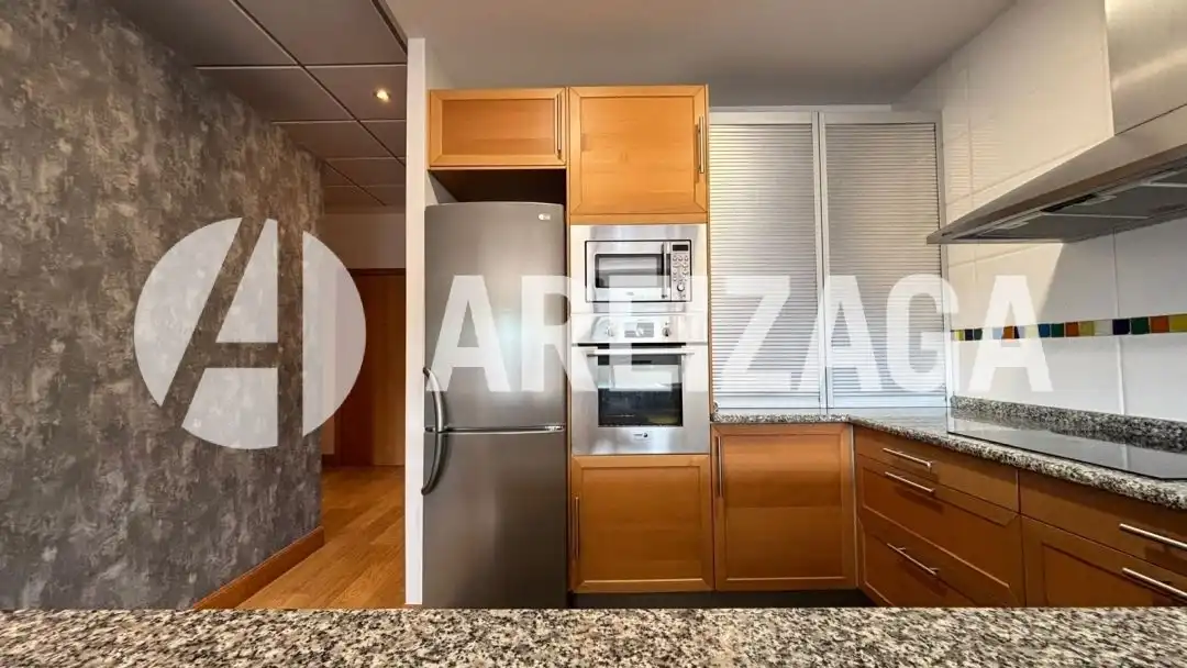 Küche von Wohnung zur Miete in Donostia - San Sebastián  mit Klimaanlage und Heizung