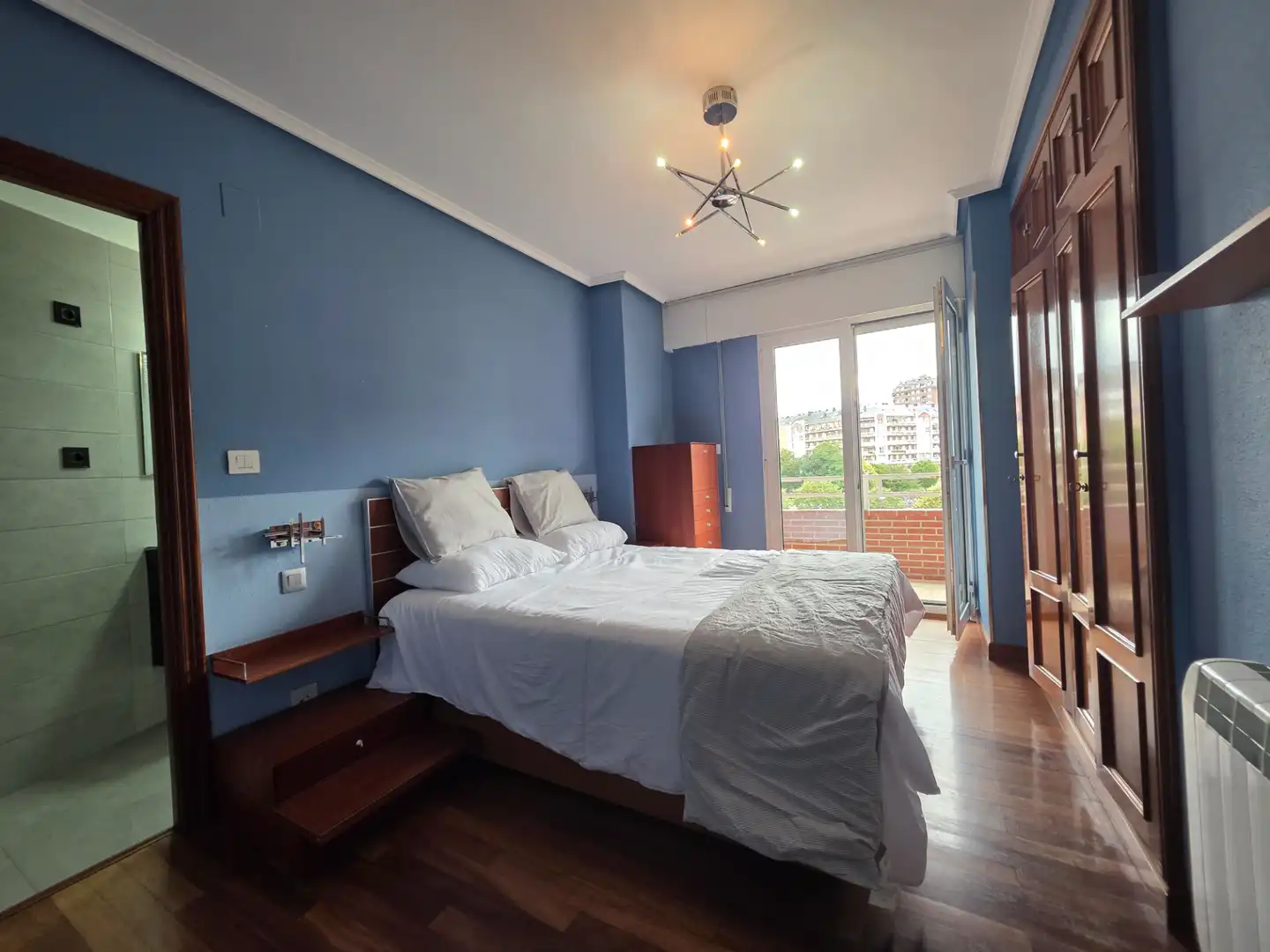 Schlafzimmer von Wohnung zur Miete in Castro-Urdiales mit Privatgarten, Terrasse und Schwimmbad