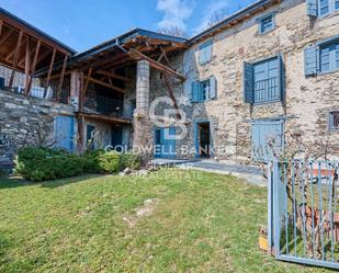 Vista exterior de Finca rústica en venda en Guils de Cerdanya amb Calefacció, Jardí privat i Parquet