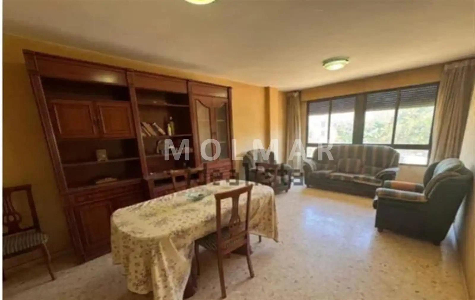 Flat with terrace for sale in Llombai