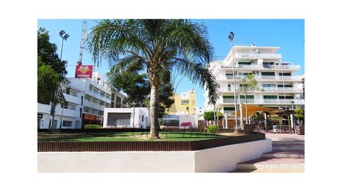 Local comercial en venta a pocos metros de la Plaza de España, San Antonio