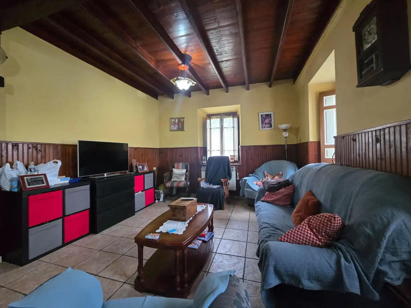 Sala de estar de Casa o chalet en venta en Peñamellera Baja con Calefacción, Jardín privado y Trastero