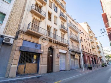 Pis amb balcó en venda a Carrer del Nord