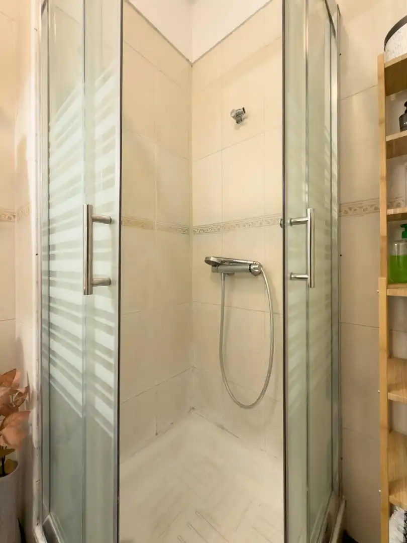 Baño de Piso en venta en Candelaria con Terraza y Piscina comunitaria