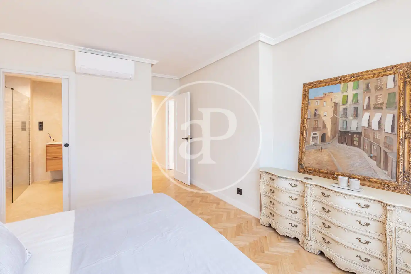 Habitación de Casa adosada de alquiler en Las Rozas de Madrid con Aire acondicionado, Calefacción y Jardín privado