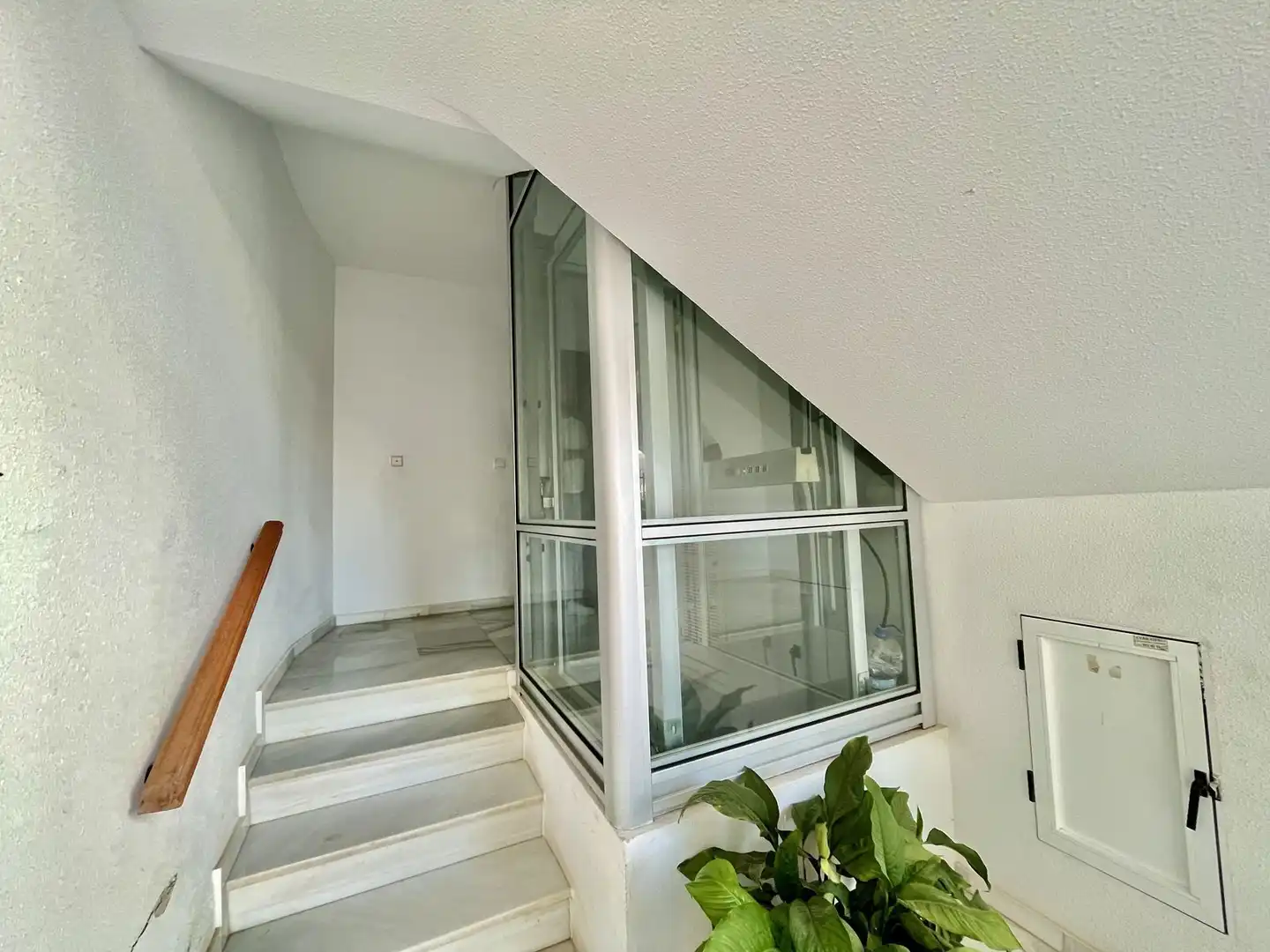 Dúplex en venta en Marbella con Aire acondicionado, Trastero y Piscina comunitaria