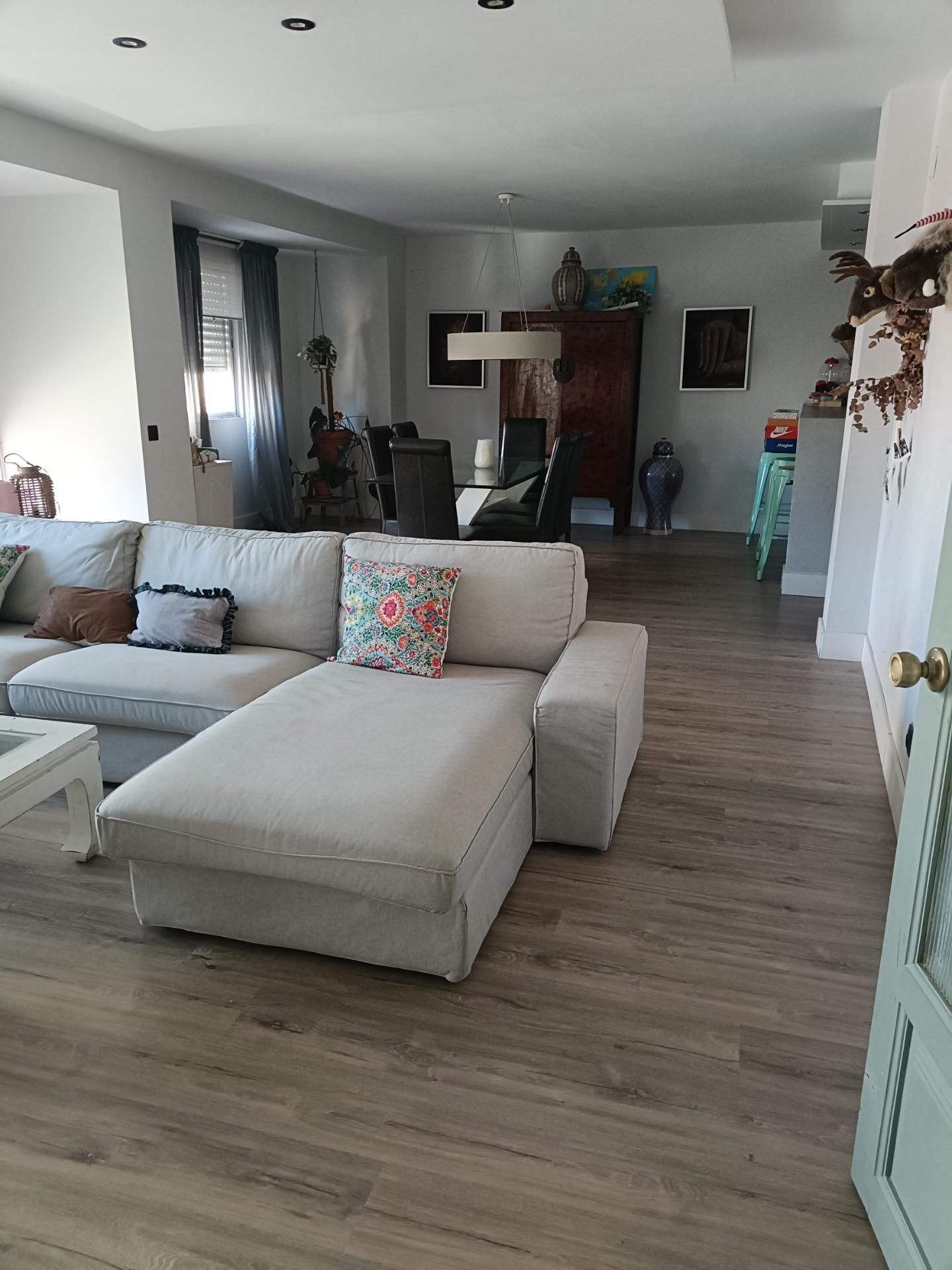 Sala de estar de Piso en venta en La Línea de la Concepción