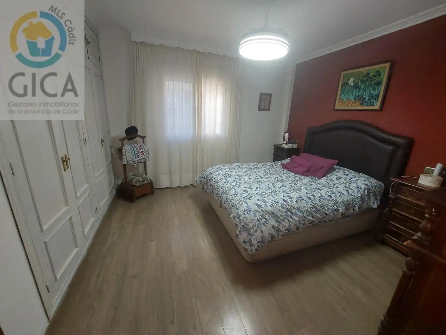 Dormitori de Casa o xalet en venda en Algeciras amb Jardí privat i Traster