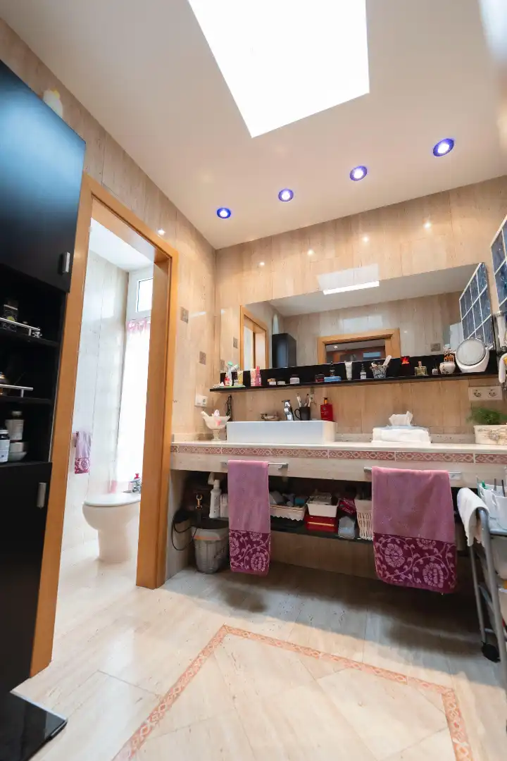 Baño de Casa o chalet en venta en Lleida con Aire acondicionado, Calefacción y Jardín privado