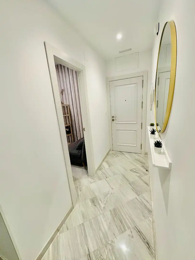 Flat for rent in Calle Gran Vía de Colón, Centro - Sagrario