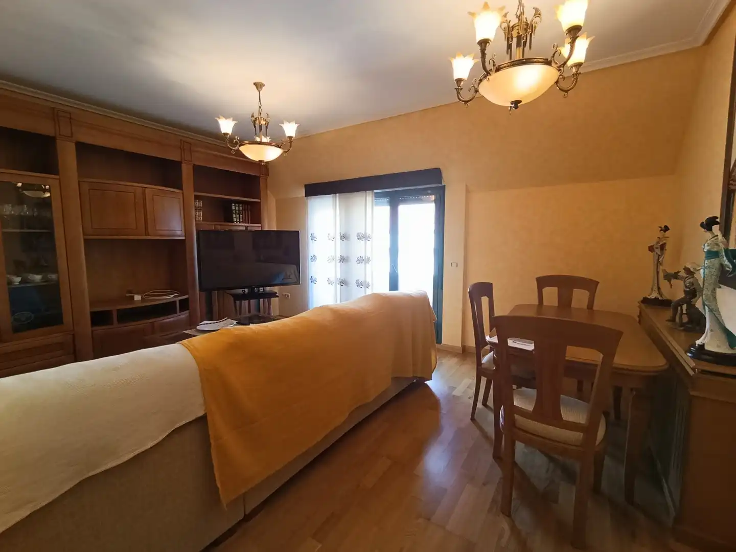 Wohnzimmer von Dachboden zum Verkauf in Benavente mit Heizung, Parkett und Terrasse