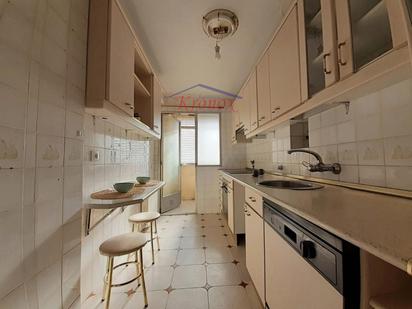 Kitchen of Flat for sale in  Madrid Capital  with Heating, Terrace and Storage room