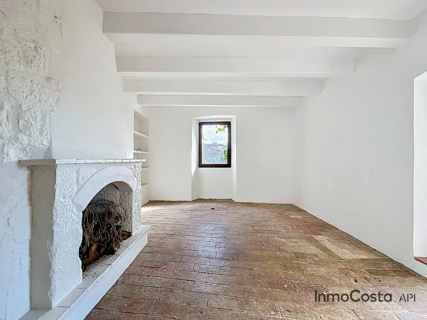 Sala de estar de Finca rústica en venta en Vilafant con Jardín privado, Piscina y Balcón