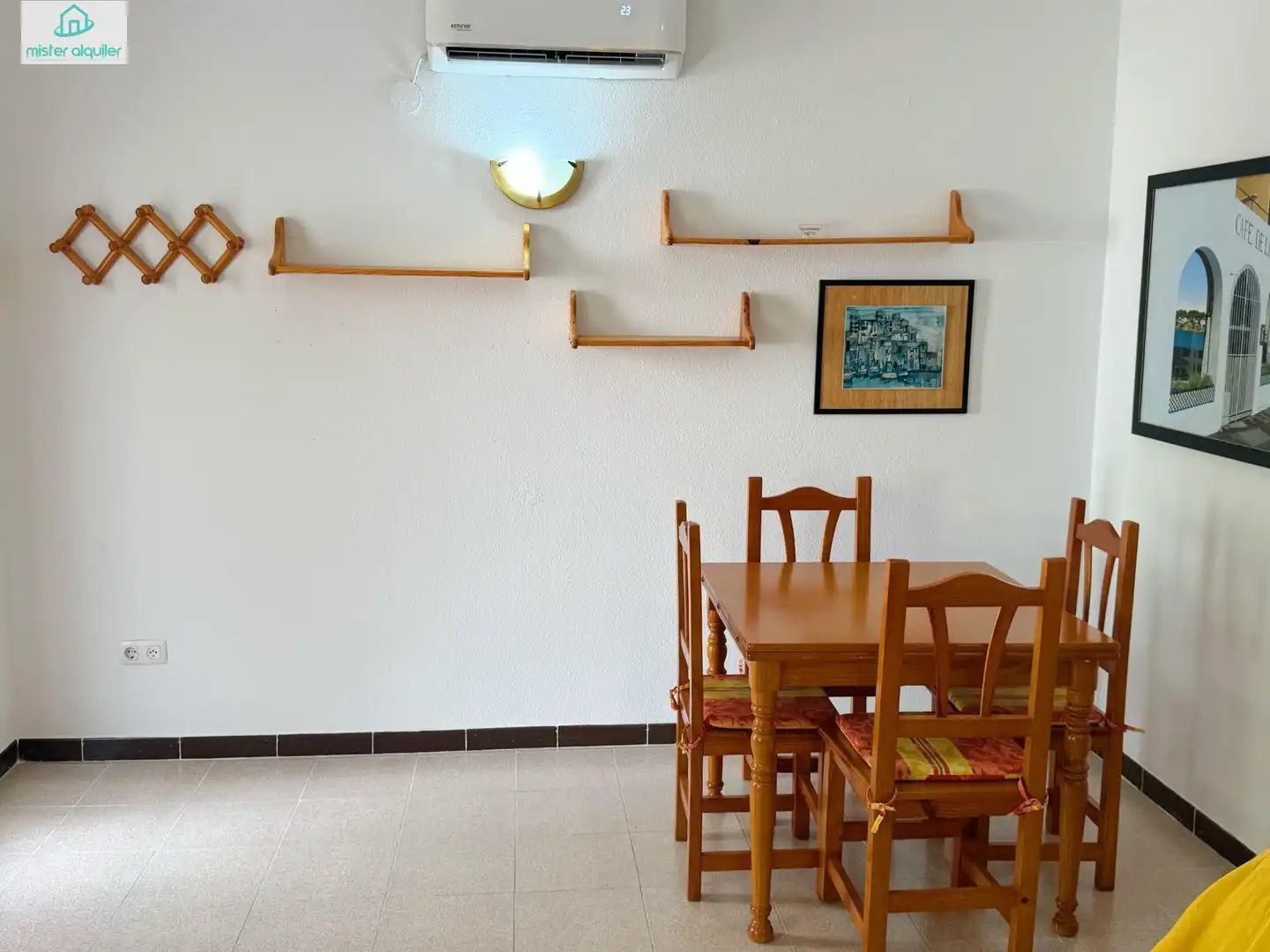 Bungalow con terrazza in affitto a Calle ALBAYNA 3, imagen 32