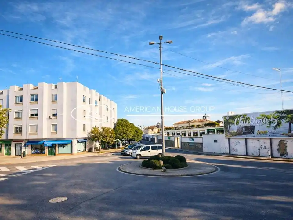 Vista exterior de Casa o chalet en venta en Chiclana de la Frontera