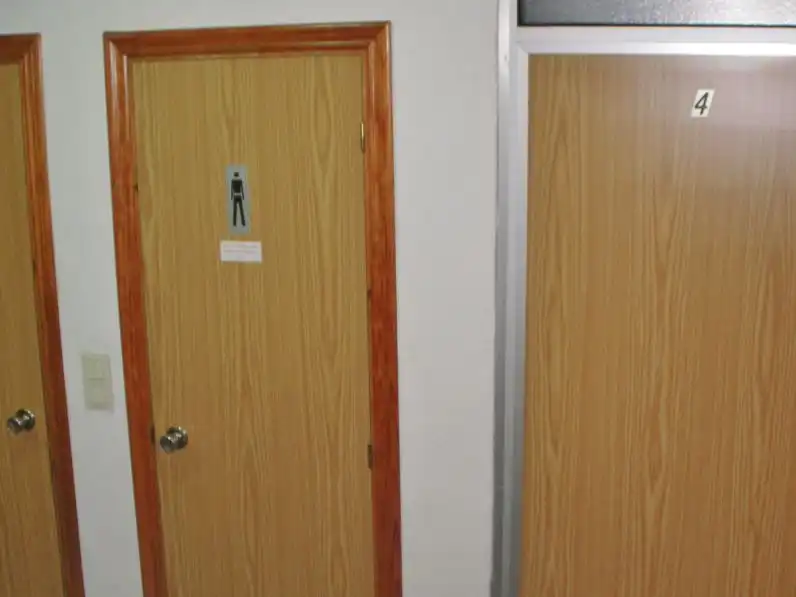 Baño de Oficina de alquiler en Murcia con Aire acondicionado, Calefacción y Amueblado