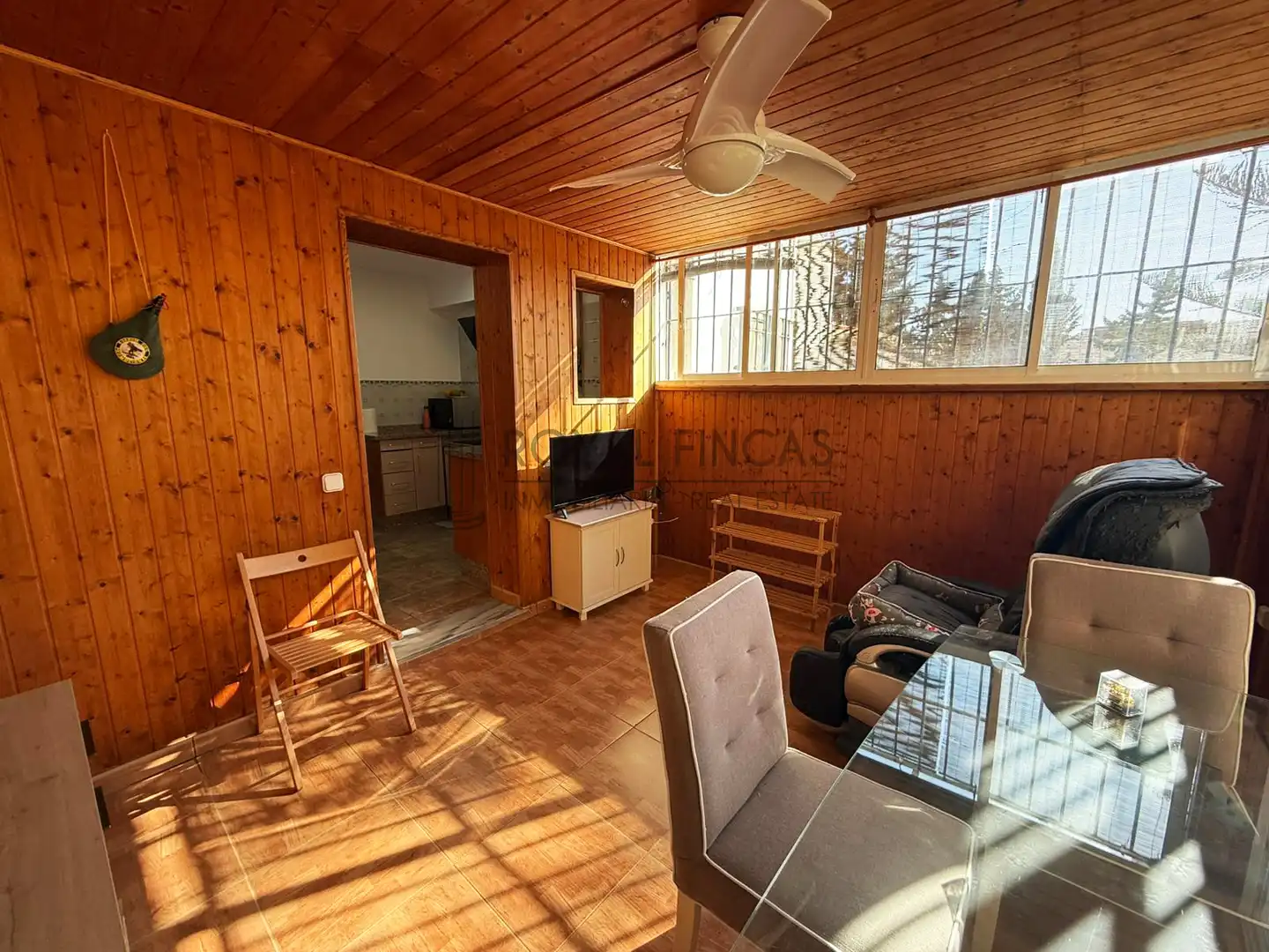 Sala de estar de Casa adosada en venta en Torremolinos con Aire acondicionado, Jardín privado y Terraza