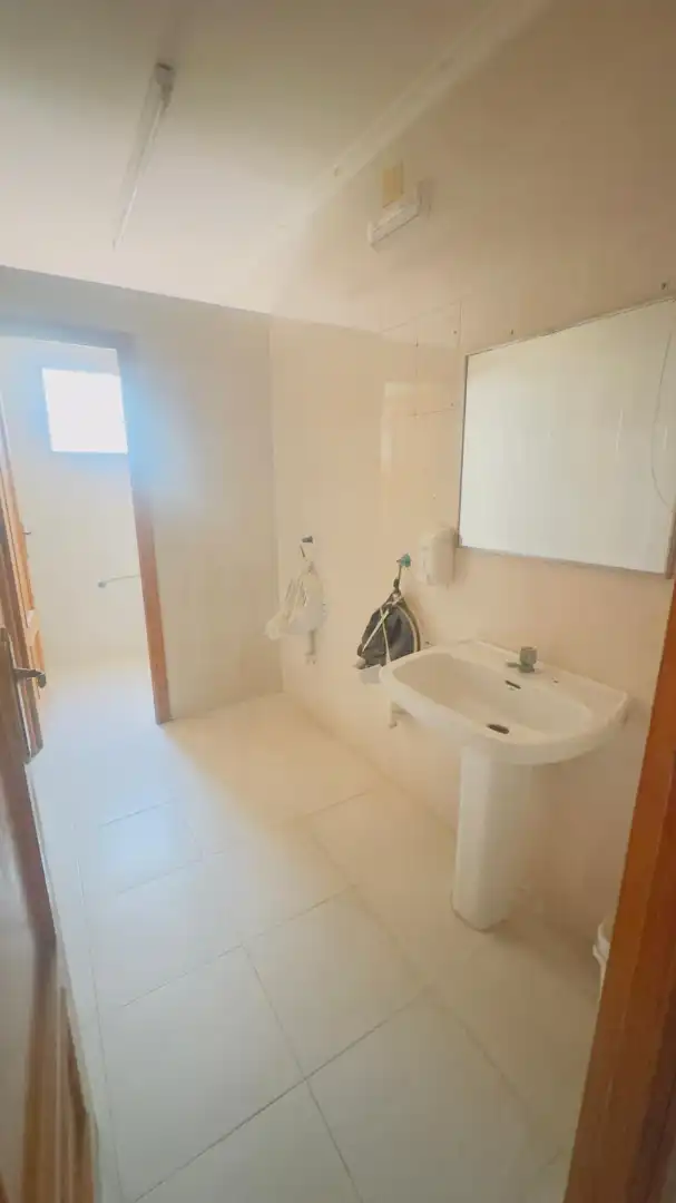 Bathroom of Buildings for sale in Castillejo de Iniesta