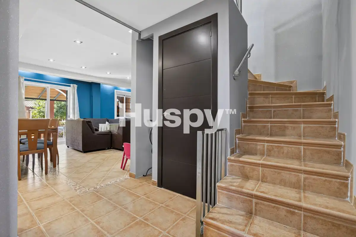 Chalet con balcón en venta en Calle Torre del Oro, imagen 7