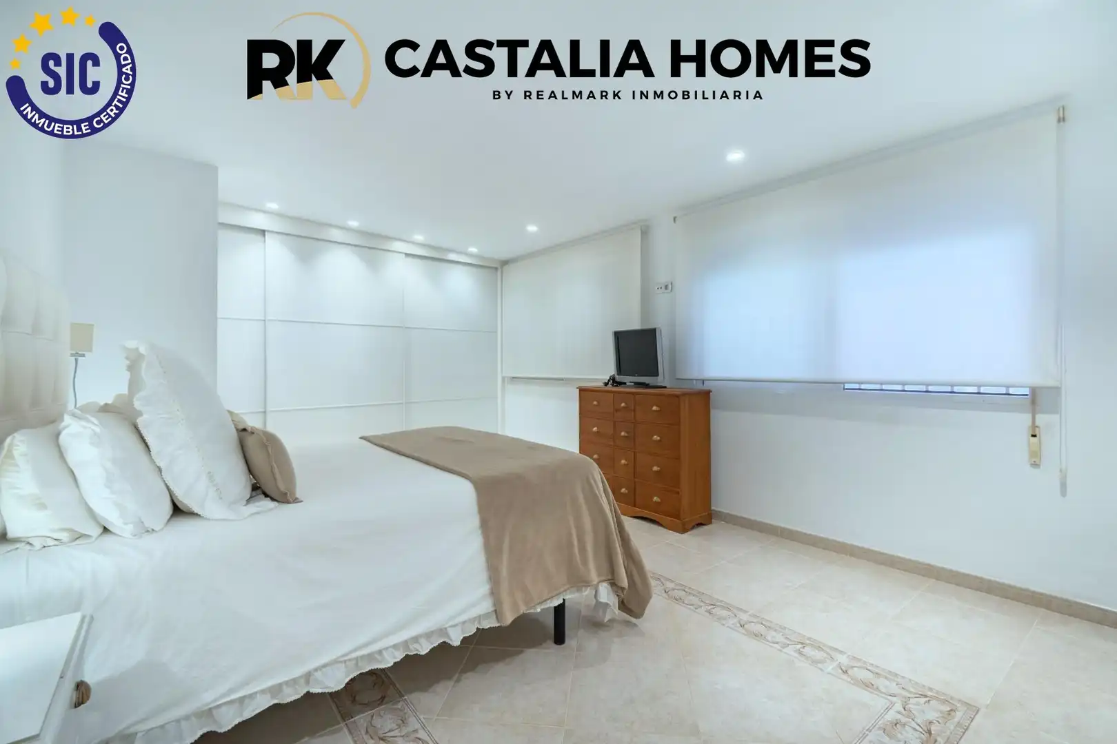 Schlafzimmer von Einfamilien-Reihenhaus zum Verkauf in Castellón de la Plana / Castelló de la Plana mit Klimaanlage, Privatgarten und Terrasse