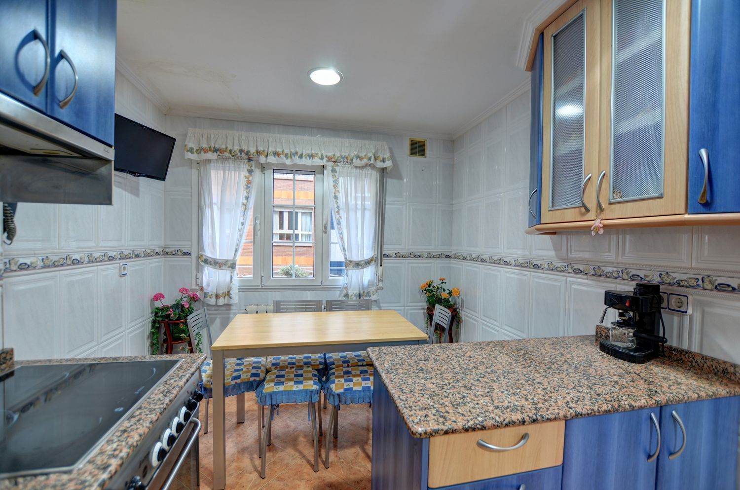 Kitchen of Flat for sale in Gijón   with Heating and Swimming Pool