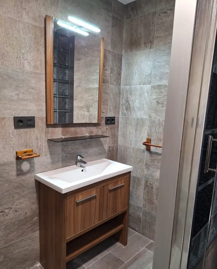 Baño de Piso de alquiler en Elda con Aire acondicionado, Amueblado y Horno