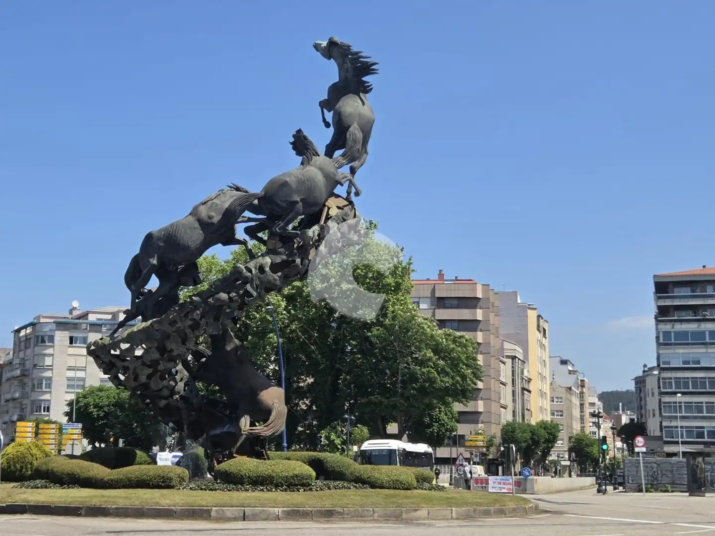 Außenansicht von Gebäude zum Verkauf in Vigo 