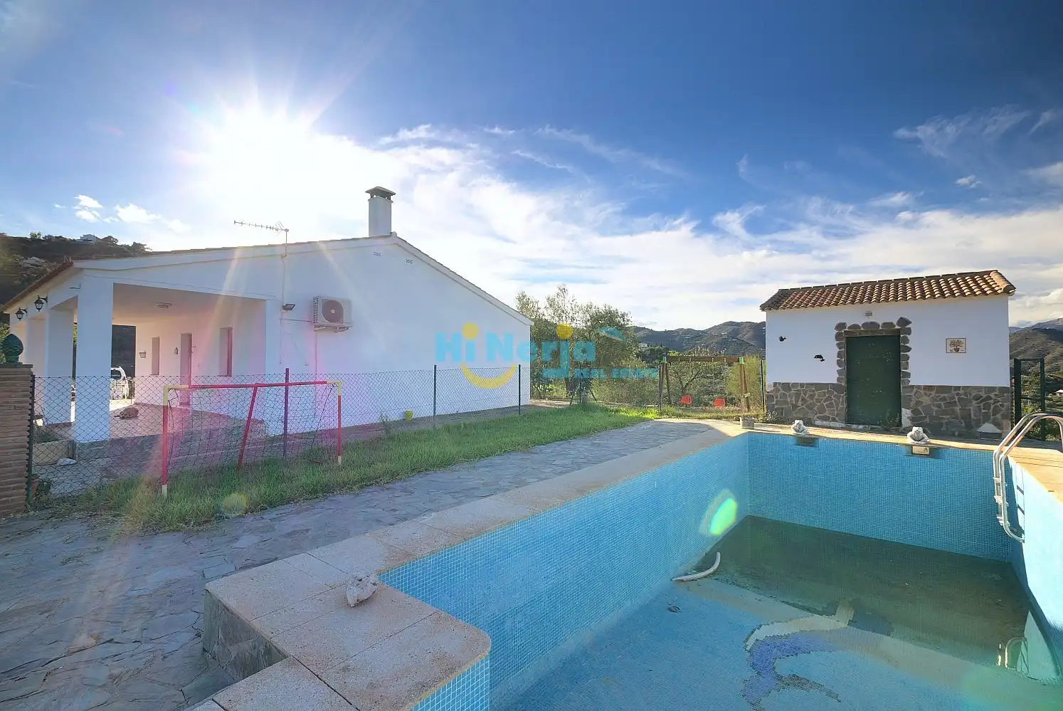 Maison avec piscine à vendre à Comares
