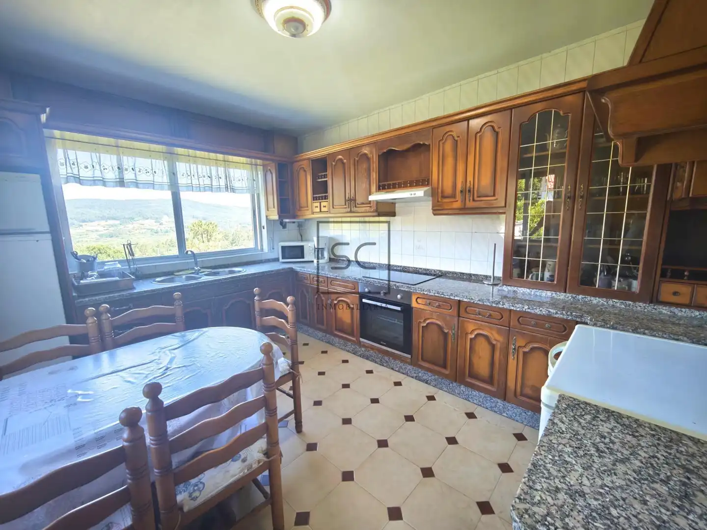 Cocina de Casa o chalet en venta en Narón con Jardín privado, Trastero y Amueblado