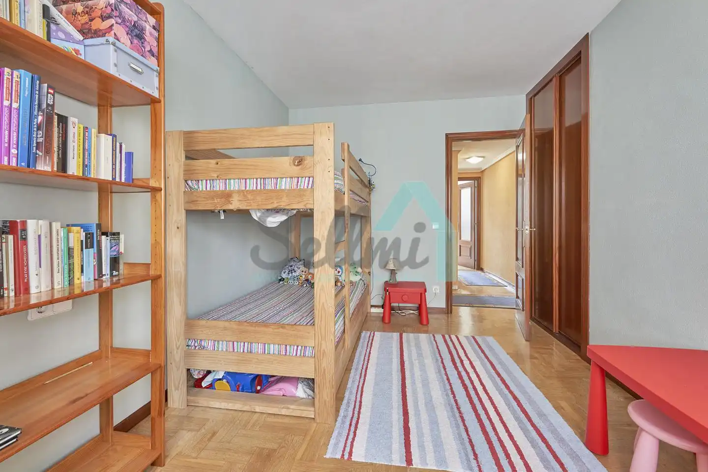 Flat for rent in Corín Tellado, Viesques