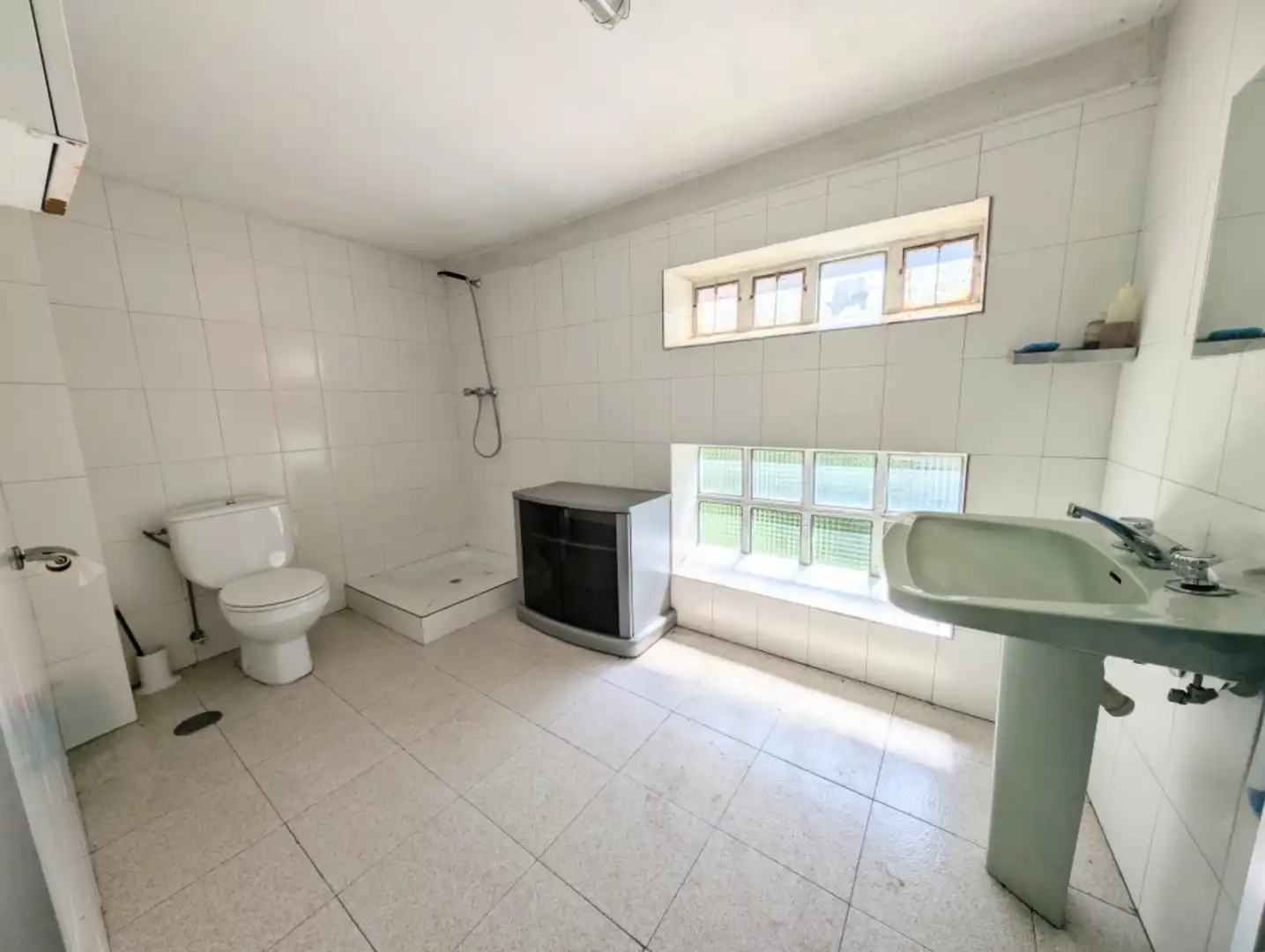 Bany de Casa o xalet en venda en Aller amb Calefacció, Jardí privat i Terrassa