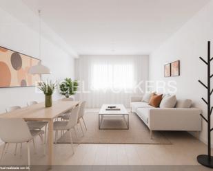 Living room of Apartment for sale in  Madrid Capital  with Air Conditioner, Heating and Furnished