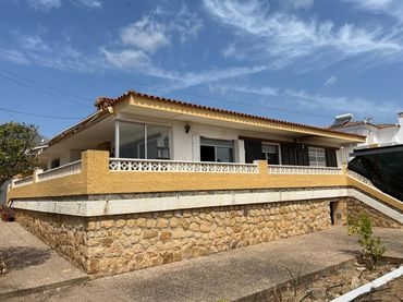Villa in vendita a Montebello - Nou Espai