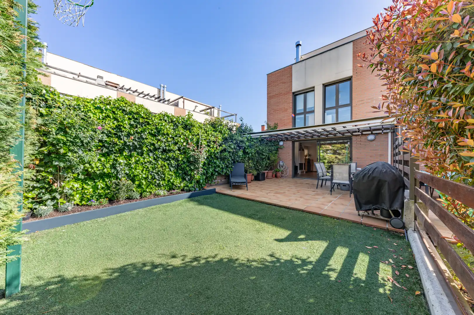 Reihenhaus mit Pool zum Verkauf in Passeig de Joan Coromines 14, imagen 5