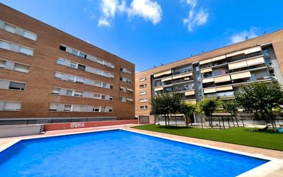 Piscina de Pis en venda en Viladecans amb Aire condicionat, Terrassa i Balcó