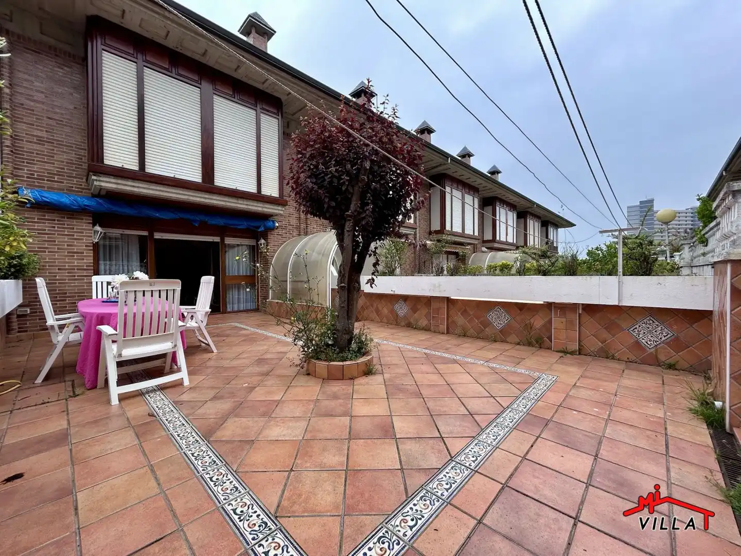 Terraza de Casa adosada en venta en Laredo con Calefacción