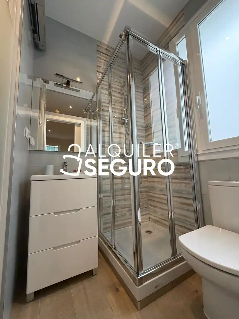 Appartement avec ascenseur à louer à Embajadores, imagen 7
