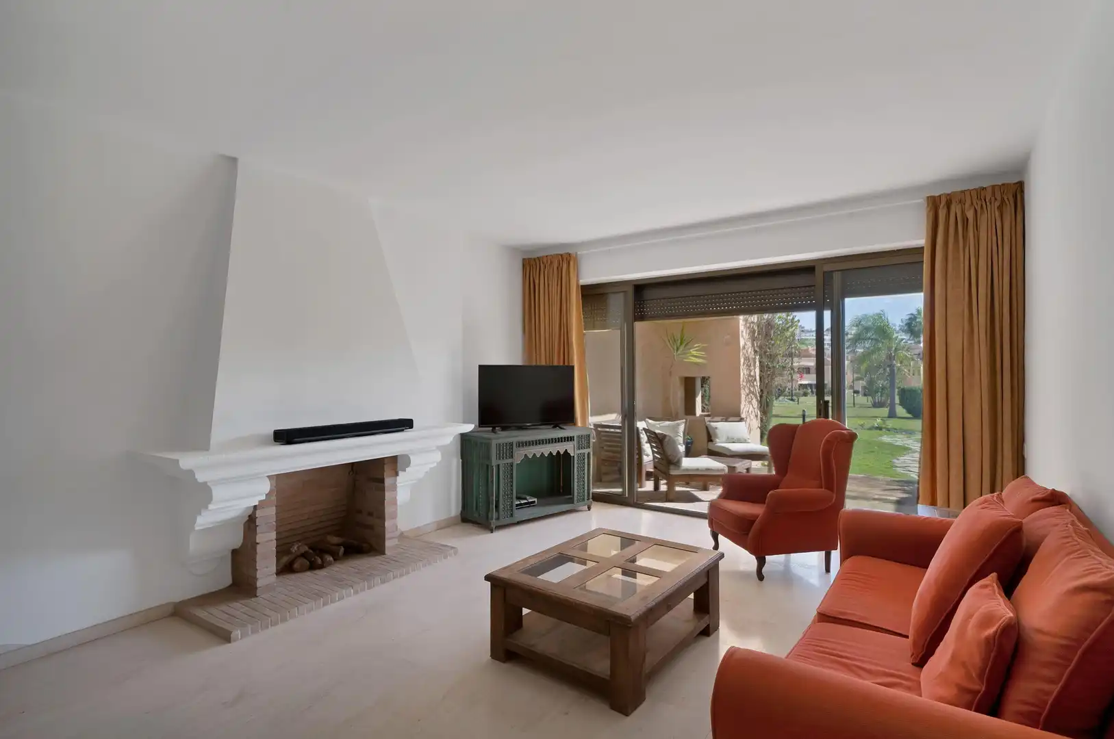 Living room of Apartments for sale in Estepona  with Heating, Private garden and Terrace