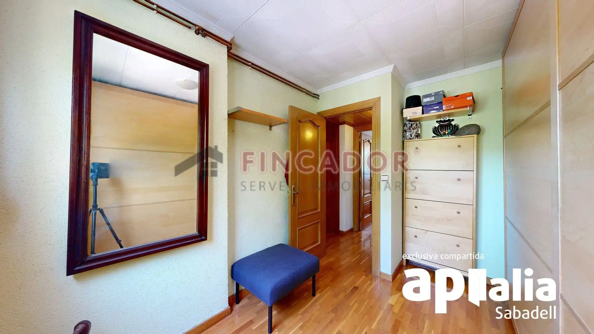 Habitación de Piso en venta en Badia del Vallès con Aire acondicionado, Calefacción y Parquet